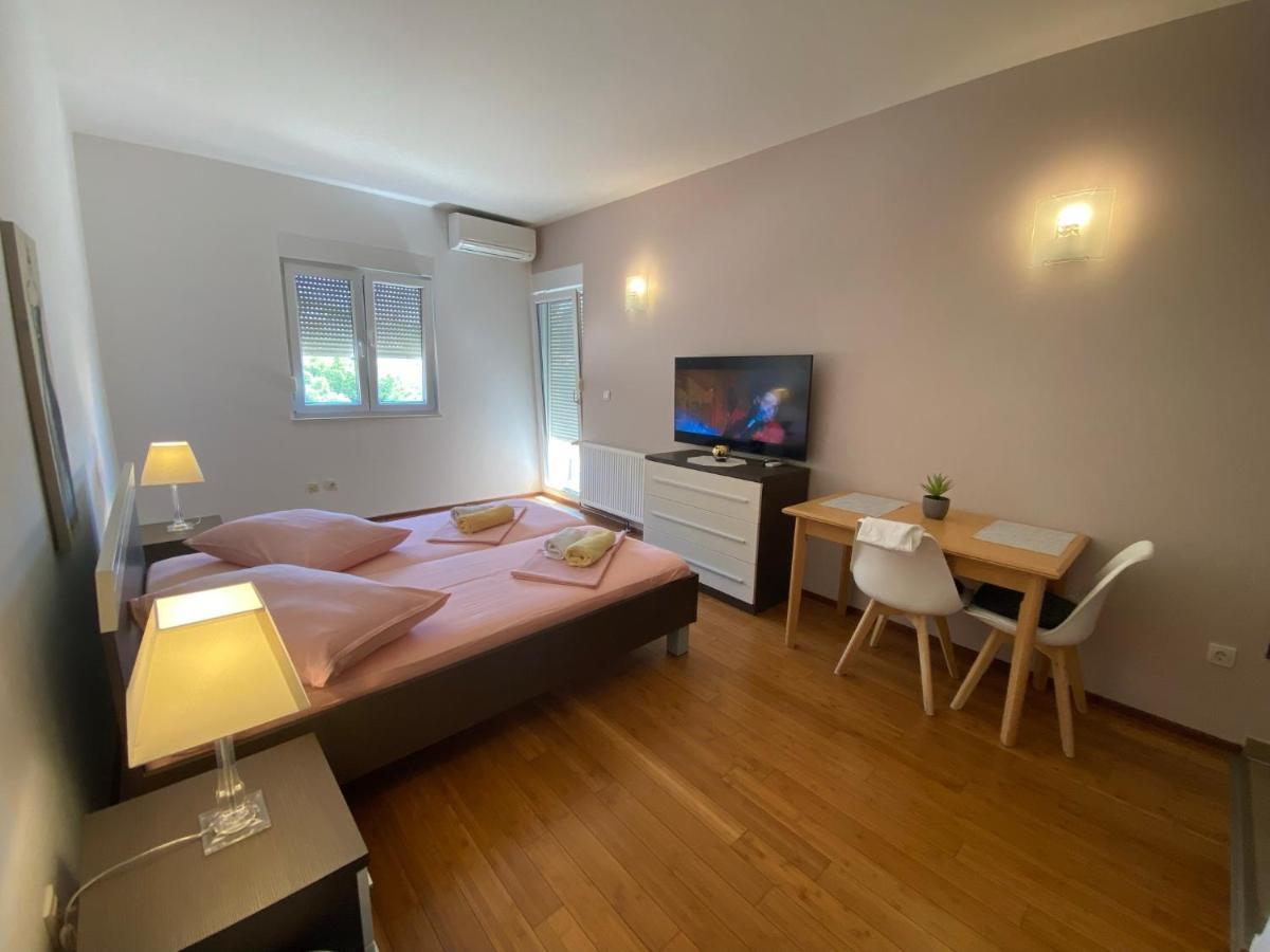 Apartments San Monte Podstrana Bagian luar foto