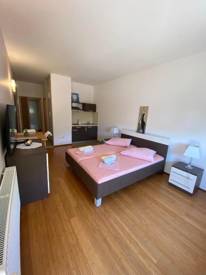 Apartments San Monte Podstrana Bagian luar foto